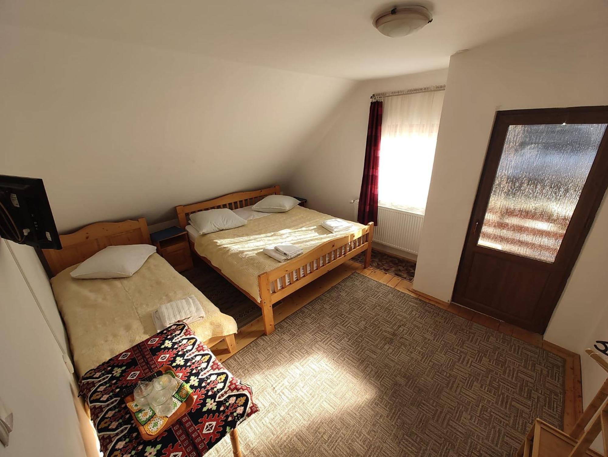 Pensiunea Piatra Mandrutului Scarisoara  Exterior photo