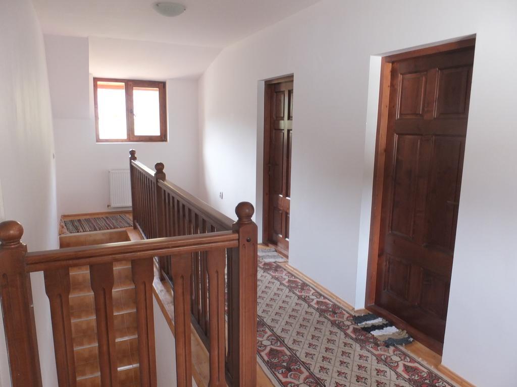 Pensiunea Piatra Mandrutului Scarisoara  Exterior photo